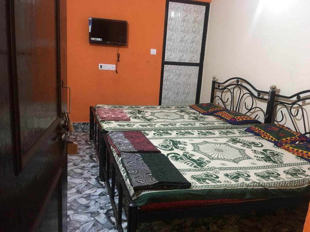 Fernandes Guest House Калангут Экстерьер фото