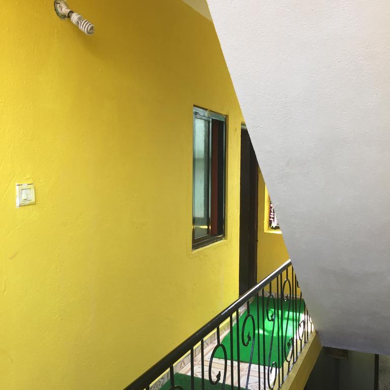 Fernandes Guest House Калангут Экстерьер фото